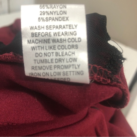 Elliott & Vine Crop Burgundy Leggings Small - Picture 5 of 5